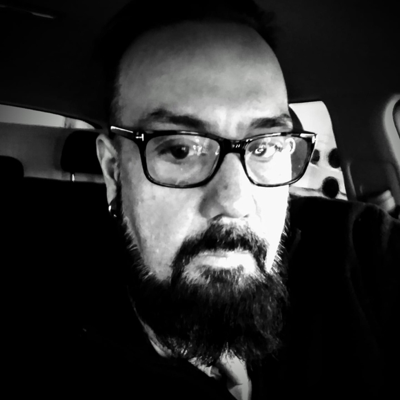 Meet your Posher, Lee - Picture 1 of 1